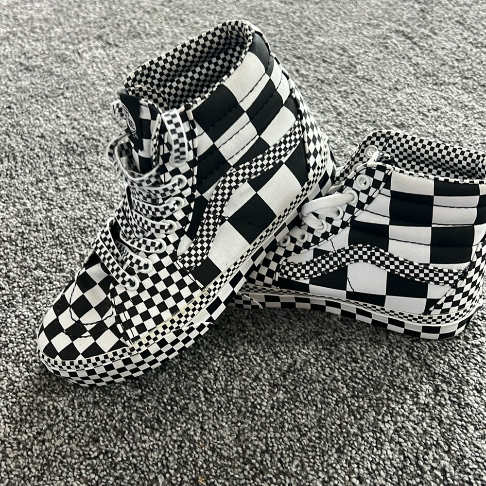 Vans checkered women’s size 6.5